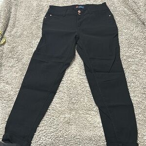 Black cuffed skinny jeans